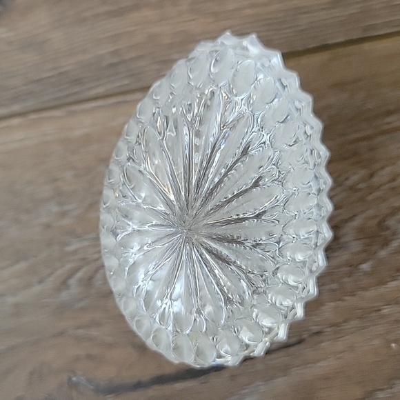 Cut Glass Egg Elegant Trinket with Lid - Picture 3 of 7